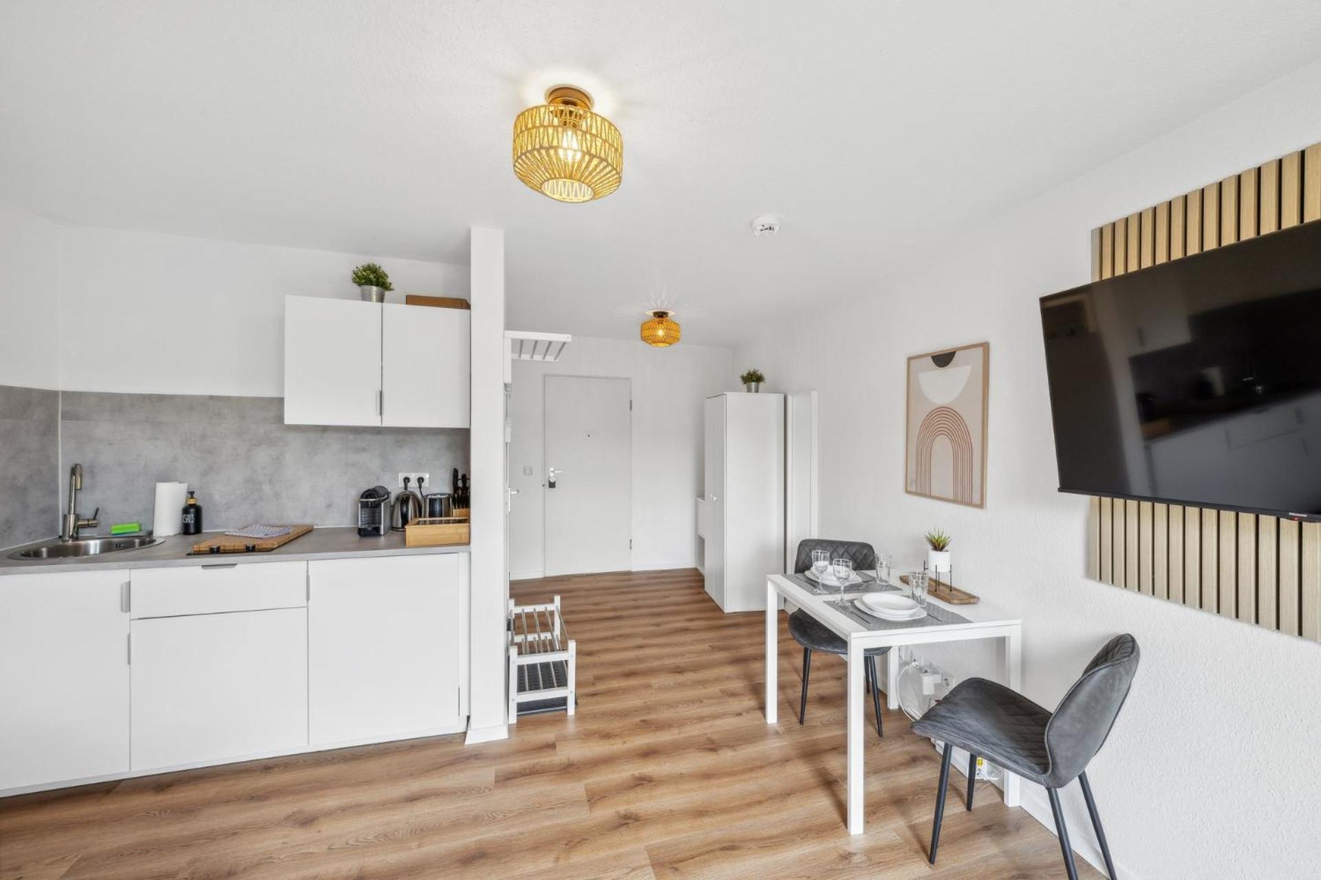 Andriss - Study & Work Apartments - Wifi - Kitchen Kaiserslautern Esterno foto